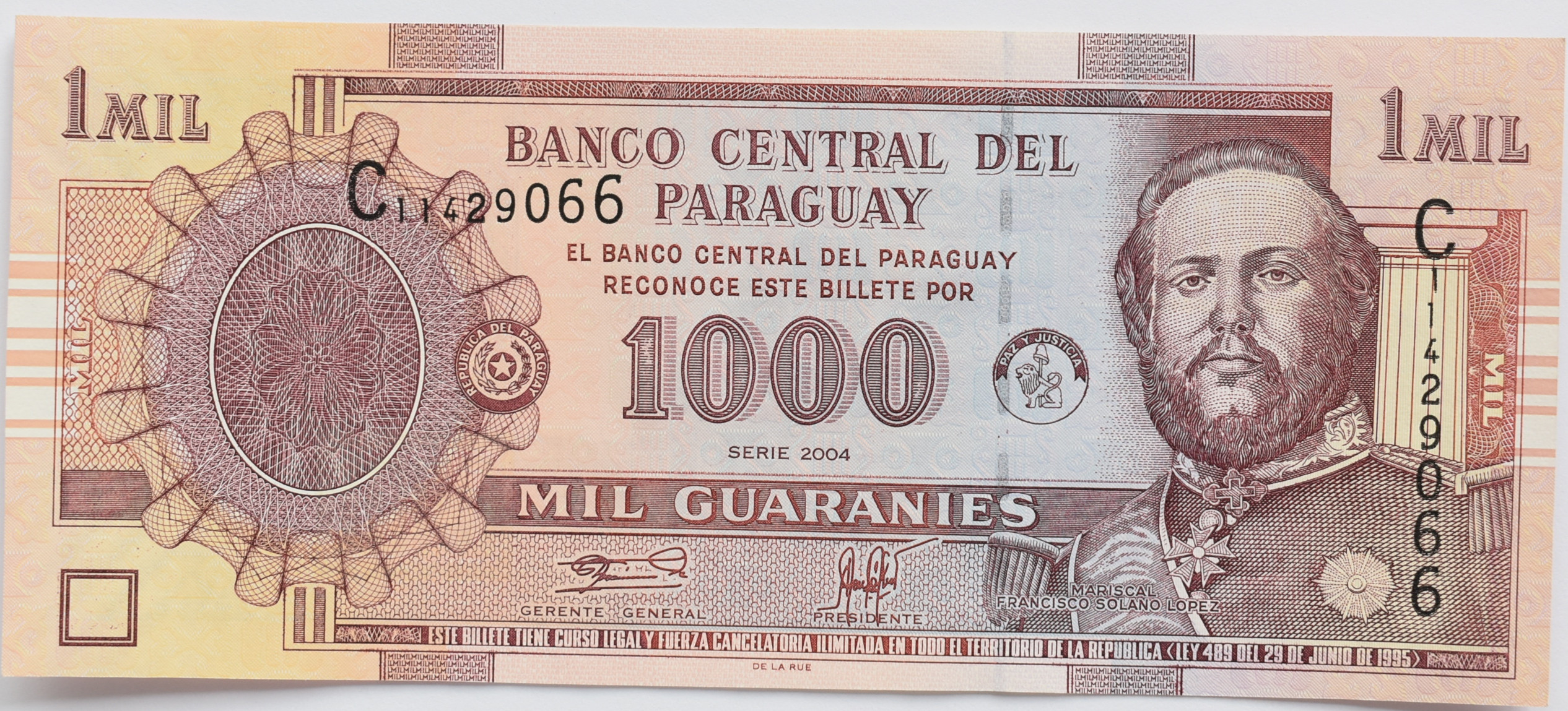 Paraguaj 100 Guaranies 2004